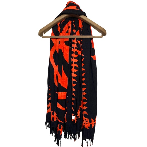 🔥HAND MADE IN INDONESIA 🇮🇩 FIRE / TRIBAL PATTERN BLACK / HOT ORANGE SARONG 🔥 - Picture 4 of 9